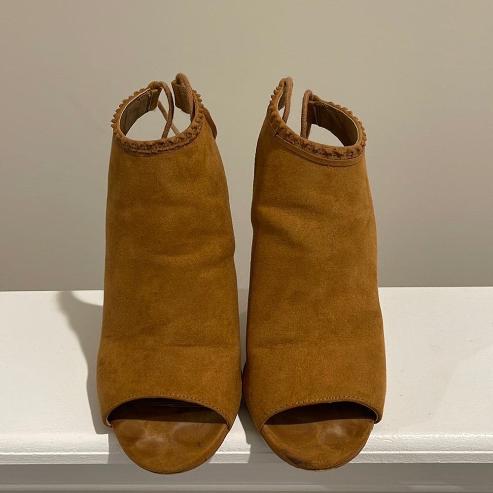 Izabella Rue Slingback Open Toe Booties